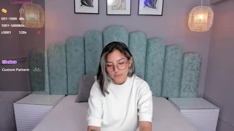 Snapshot of karoll_santos chatting on March 12, 9:55 am Karol Santos online show from March 12, 9:55 am