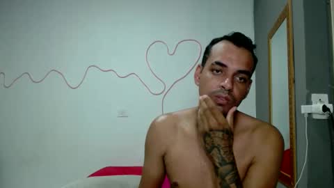 Tamires e Maicon online show from December 29, 8:26 pm