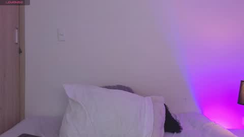 kasey online show from November 18, 2:10 pm