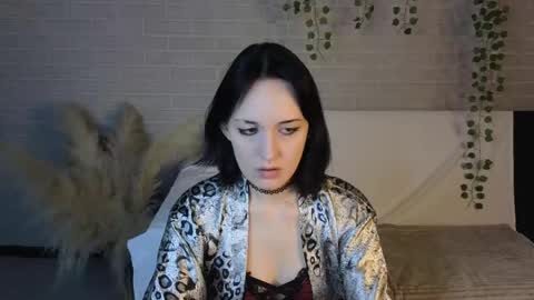 Snapshot of kaseykittenn chatting on May 5, 1:02 am Kasey online show from May 5, 1:02 am