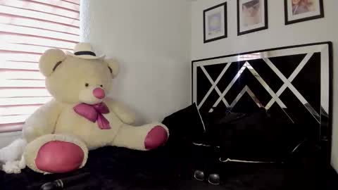 Kasie lopez online show from September 26, 7:18 pm