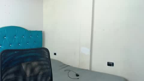 Snapshot of kassandraaa_ chatting on October 29, 7:37 pm Kasandra online show from October 29, 7:37 pm