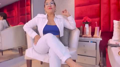 Snapshot of kassandrahall chatting on October 8, 9:34 pm Kasandra Hall online show from October 8, 9:34 pm