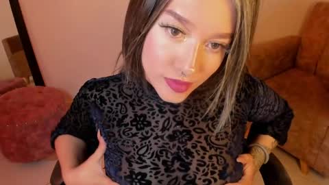 Alicia online show from March 26, 1:22 am