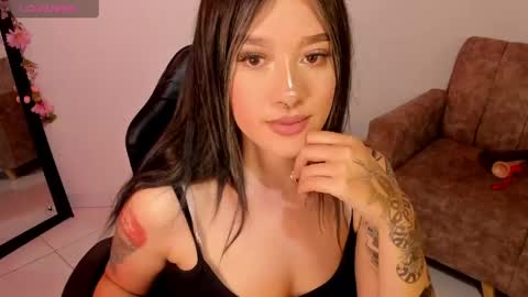 Snapshot of kat_apple chatting on June 2, 12:34 am Alicia online show from June 2, 12:34 am