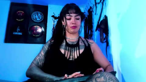 Snapshot of kat_miss chatting on December 17, 5:46 am Kat online show from December 17, 5:46 am