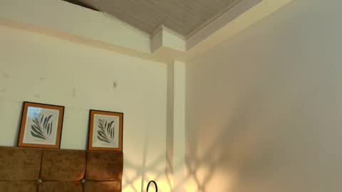 kat paradisse online show from April 7, 11:43 am