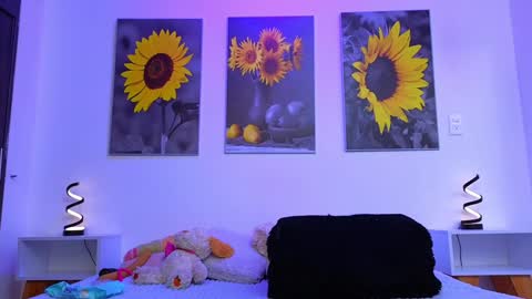 Katalina online show from January 12, 1:05 pm