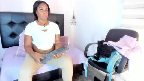 Snapshot of katalella___murillo chatting on May 29, 12:25 pm katalella online show from May 29, 12:25 pm