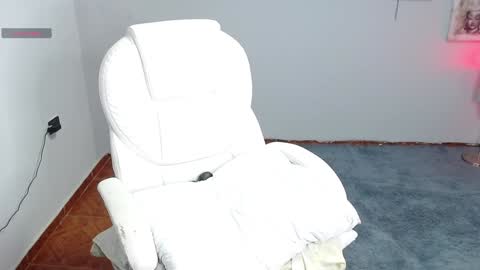 Snapshot of kataley4 chatting on December 21, 10:30 pm kataley4 online show from December 21, 10:30 pm