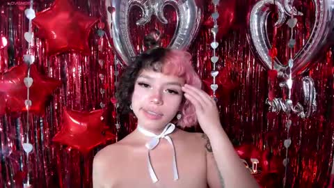 Snapshot of katalina_garcia chatting on February 15, 9:48 pm Kata Garcia online show from February 15, 9:48 pm