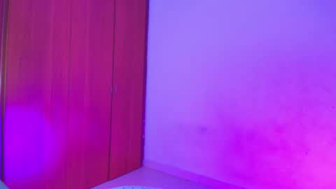 katalinaaswad online show from December 2, 5:24 am