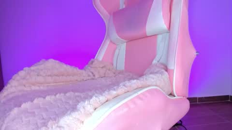 katalinaferreirax online show from March 10, 12:48 am