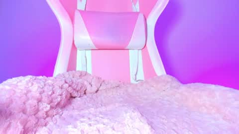 katalinaferreirax online show from July 14, 1:30 am