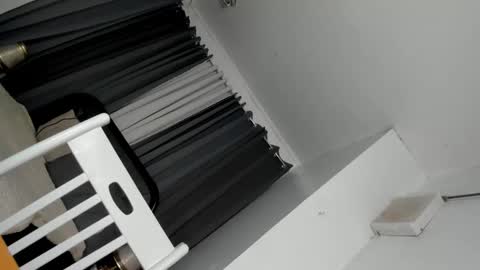 Snapshot of katalinahugecumxx chatting on November 13, 3:55 pm katalinahugecumxx online show from November 13, 3:55 pm