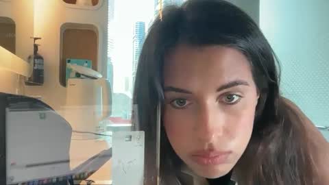 katarasimon online show from October 31, 8:21 pm