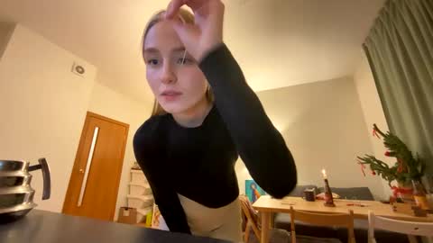 Snapshot of katcontrol chatting on December 27, 2:22 pm katcontrol online show from December 27, 2:22 pm