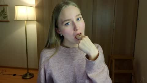 Snapshot of katcontrol chatting on December 30, 5:44 pm katcontrol online show from December 30, 5:44 pm