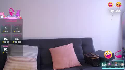 Snapshot of kate_arden chatting on October 12, 6:40 pm Carla Palmer online show from October 12, 6:40 pm