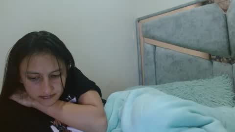 Snapshot of kate_davies chatting on February 5, 12:04 am kate online show from February 5, 12:04 am