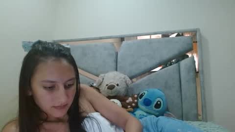 Snapshot of kate_davies chatting on February 9, 12:47 am kate online show from February 9, 12:47 am