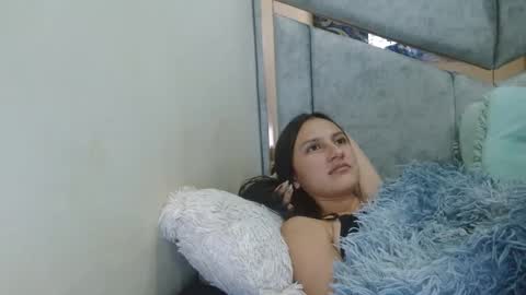 Snapshot of kate_davies chatting on February 18, 1:34 am kate online show from February 18, 1:34 am