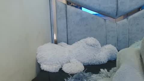 Snapshot of kate_davies chatting on February 24, 12:41 am kate online show from February 24, 12:41 am