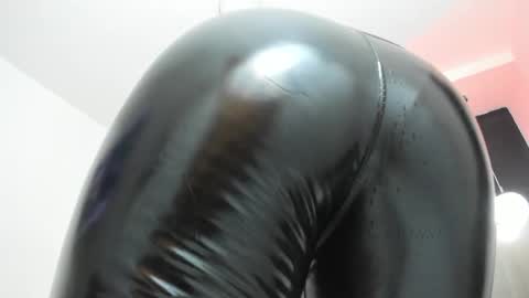 Snapshot of kate_evans1 chatting on March 26, 10:54 am Kate Evans online show from March 26, 10:54 am