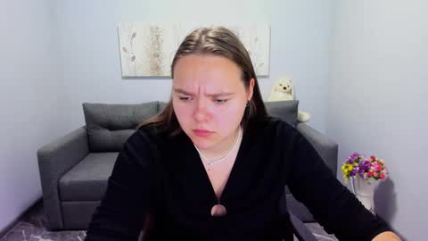 Kate online show from November 17, 8:42 am