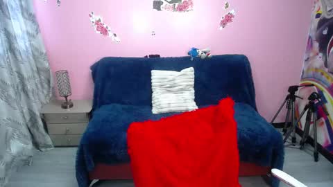 Snapshot of kate_lawrence_ chatting on December 10, 11:54 am kate_lawrence_ online show from December 10, 11:54 am