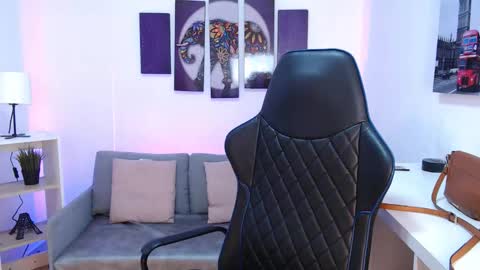 Snapshot of kate_owenns chatting on November 8, 11:10 am Kate online show from November 8, 11:10 am