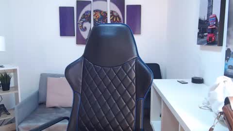 Snapshot of kate_owenns chatting on November 10, 10:36 am Kate online show from November 10, 10:36 am