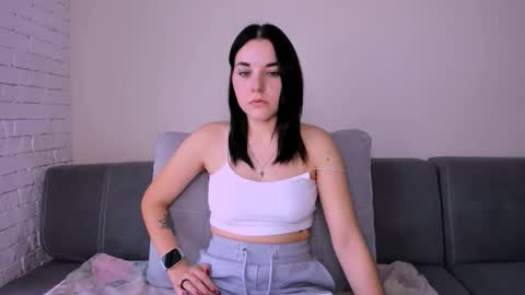 Snapshot of kate_ree_ chatting on October 12, 5:06 am KATE online show from October 12, 5:06 am