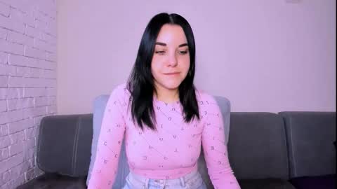 Snapshot of kate_ree_ chatting on November 16, 6:08 am KATE online show from November 16, 6:08 am