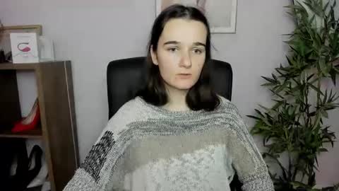 Snapshot of katedesire chatting on December 7, 11:07 am Kate online show from December 7, 11:07 am