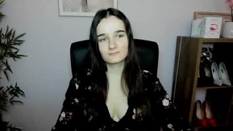 Snapshot of katedesire chatting on February 8, 11:12 am Kate online show from February 8, 11:12 am