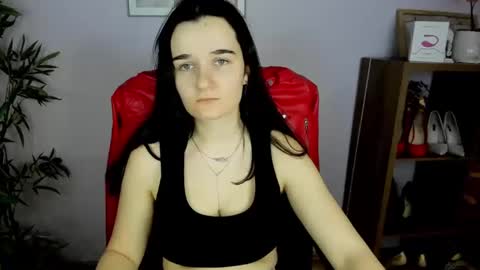 Snapshot of katedesire chatting on March 2, 7:32 am Kate online show from March 2, 7:32 am