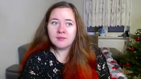 Snapshot of kateefox_ chatting on January 9, 2:31 pm KateeFox online show from January 9, 2:31 pm