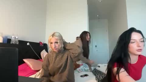 Snapshot of kateharperr chatting on November 19, 9:59 pm kateharperr online show from November 19, 9:59 pm