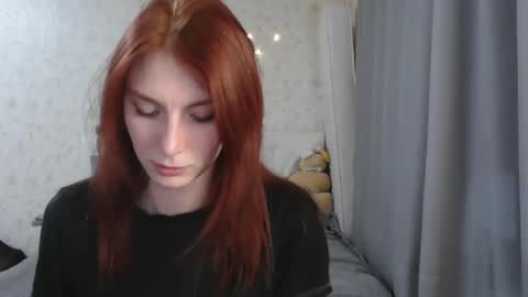 Snapshot of katekalen chatting on March 12, 4:57 pm Kate Bunny online show from March 12, 4:57 pm