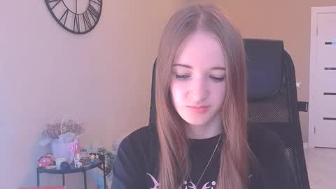 katekayer online show from September 13, 8:47 am