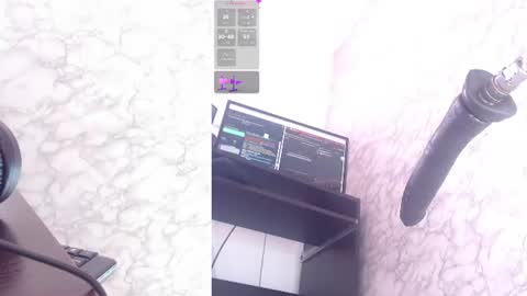 Snapshot of katelovings chatting on June 20, 2:31 pm katelovings online show from June 20, 2:31 pm