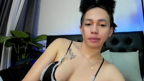 Snapshot of katemolino chatting on November 16, 8:31 am katetelmo - Insta online show from November 16, 8:31 am