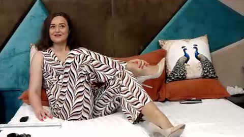 Snapshot of katequeenx chatting on July 18, 10:30 am KateQueenston -- online show from July 18, 10:30 am