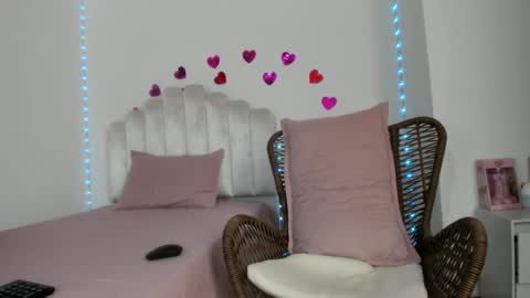 Snapshot of katerin_moore chatting on September 16, 3:57 pm katherin moore online show from September 16, 3:57 pm