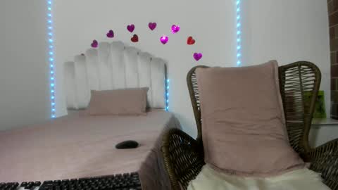 Snapshot of katerin_moore chatting on September 28, 3:34 am katherin moore online show from September 28, 3:34 am