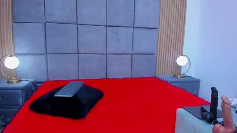 kate Tompson online show from February 23, 3:31 pm