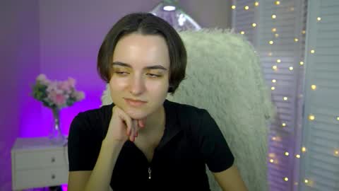 katewillows online show from December 2, 12:10 pm