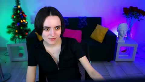 katewillows online show from January 7, 3:53 am