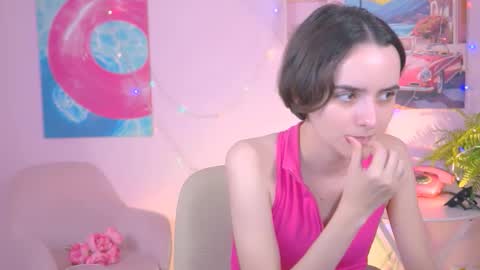 katewillows online show from January 10, 4:14 am